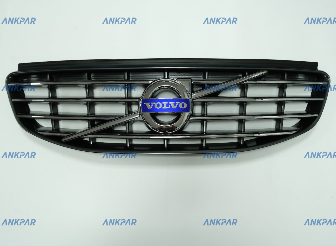 Volvo XC60 Ön Panjur 2014-2017 Logolu 31333832