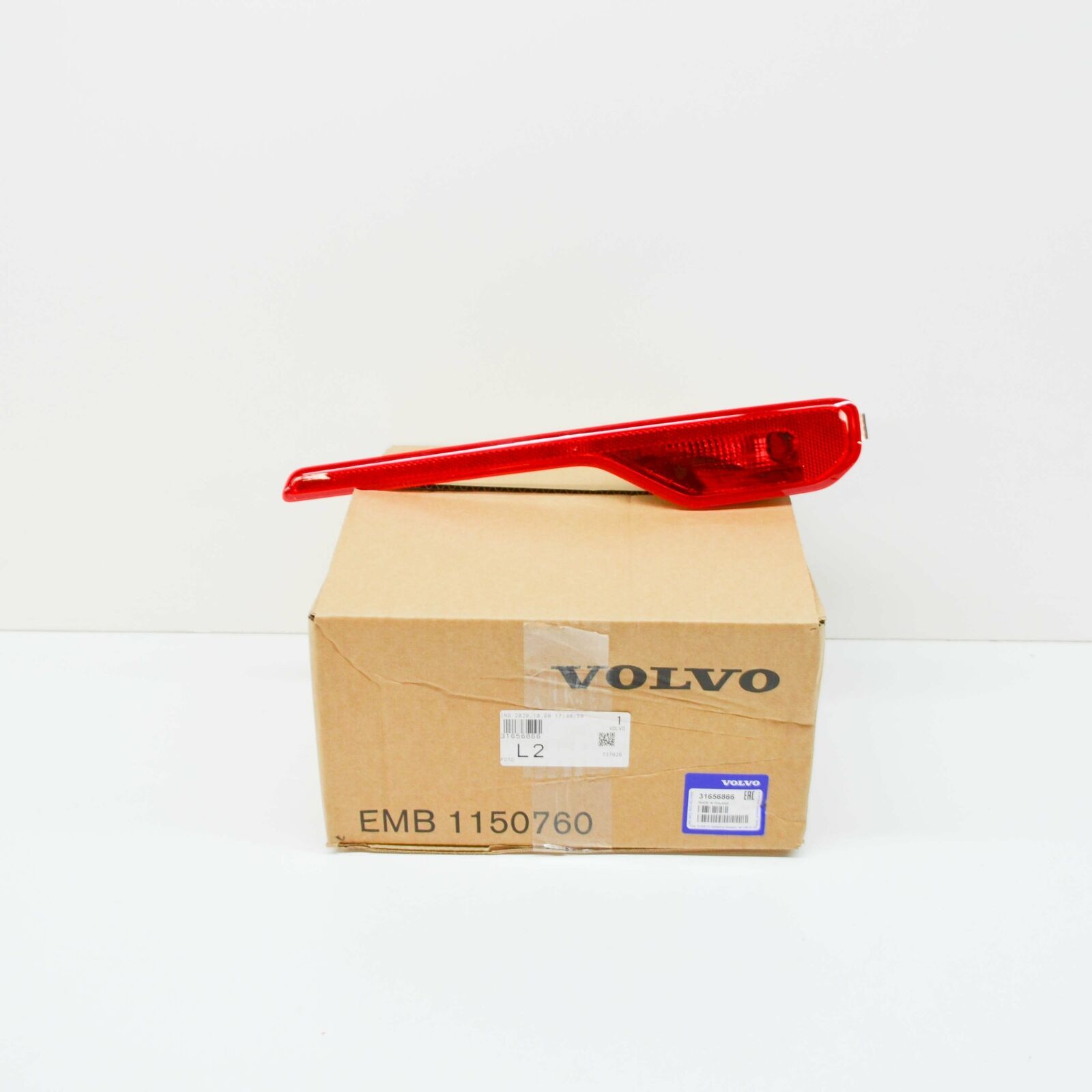 Volvo XC40 Sağ Arka Reflektör 31656866