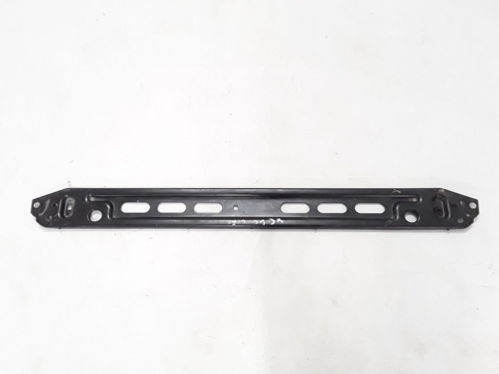 Volvo S60 S80 V60 V70 XC70 XC60 Radyatör Alt Demiri 31368100